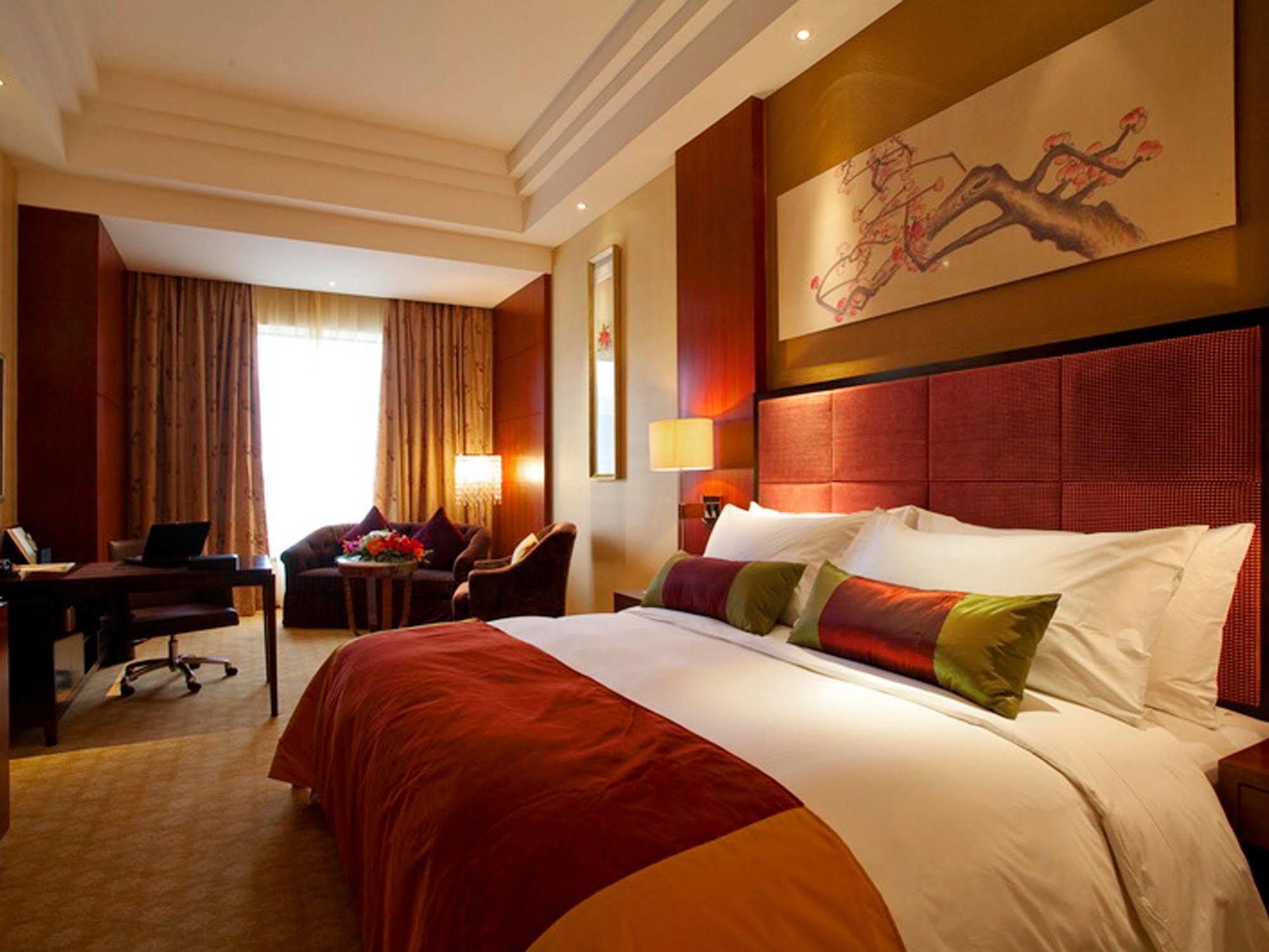 Celebrity City Hotel Csengtu Kültér fotó